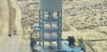 Upper and lower tanks